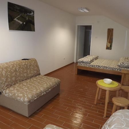 Guest House Zasavica Exterior photo